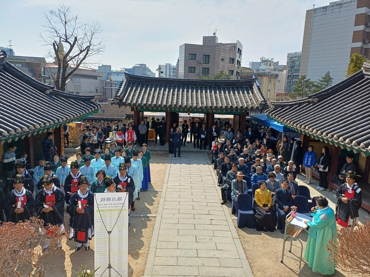 춘기석전 전교개식사