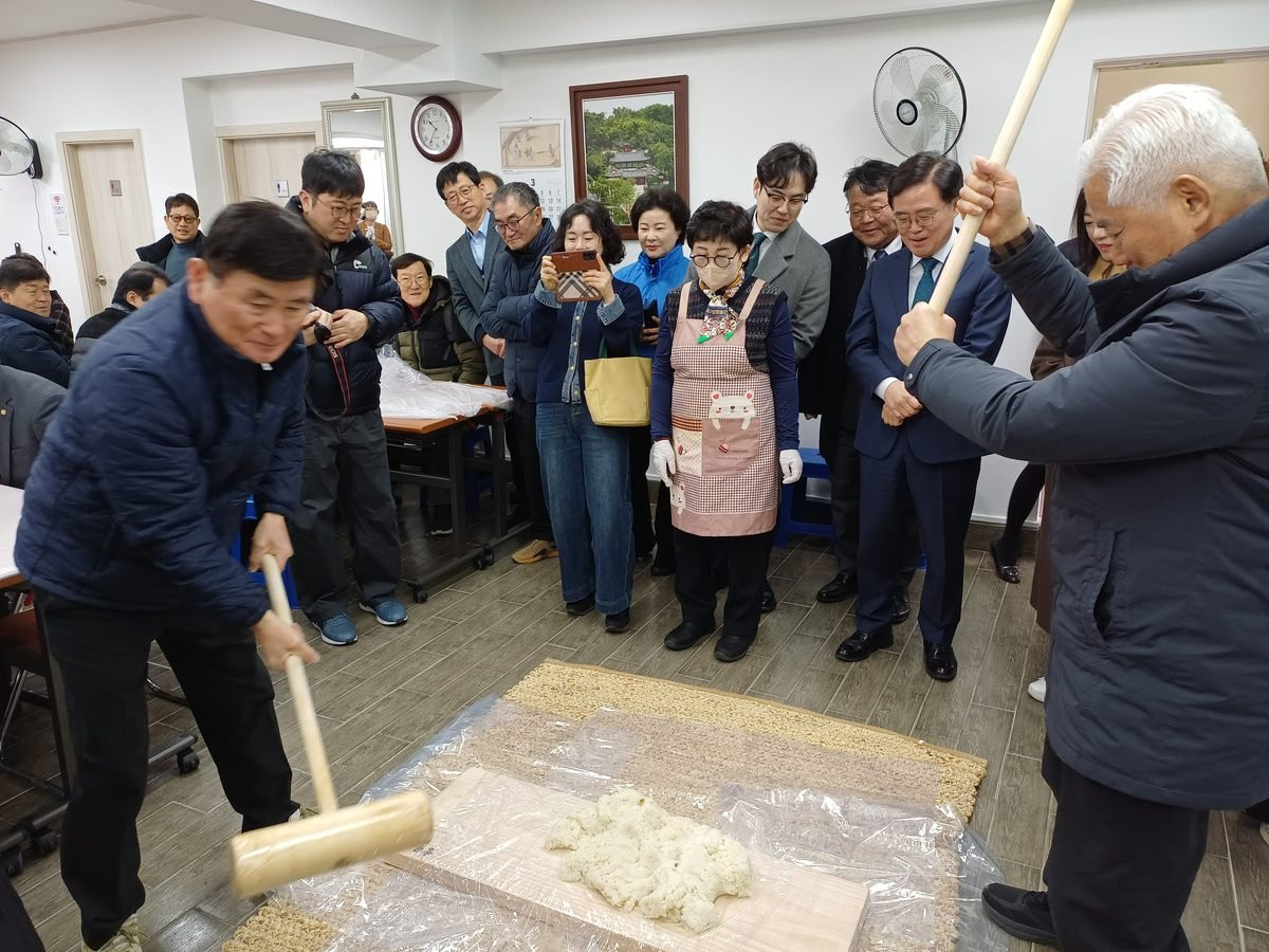 정월대보름 떡메치기3