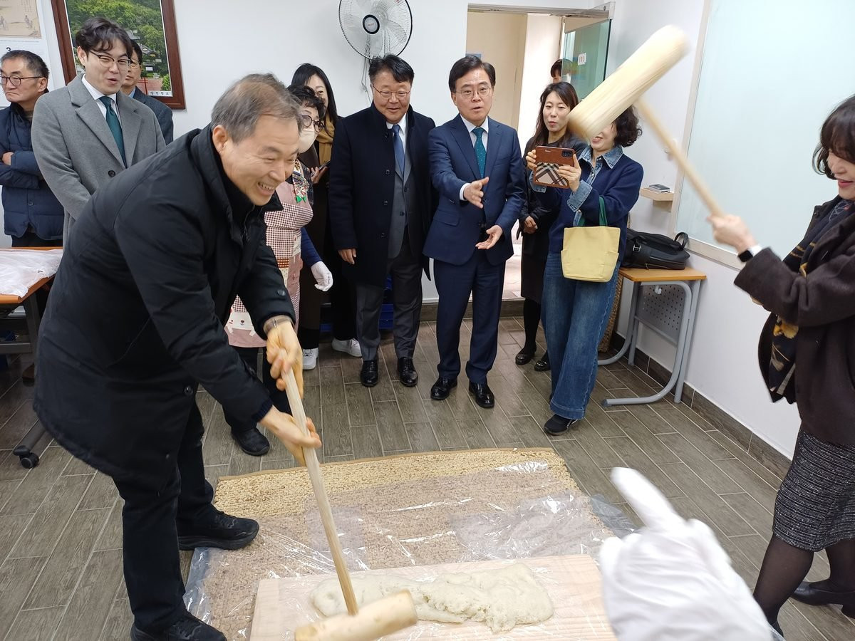 정월대보름 떡메치기4